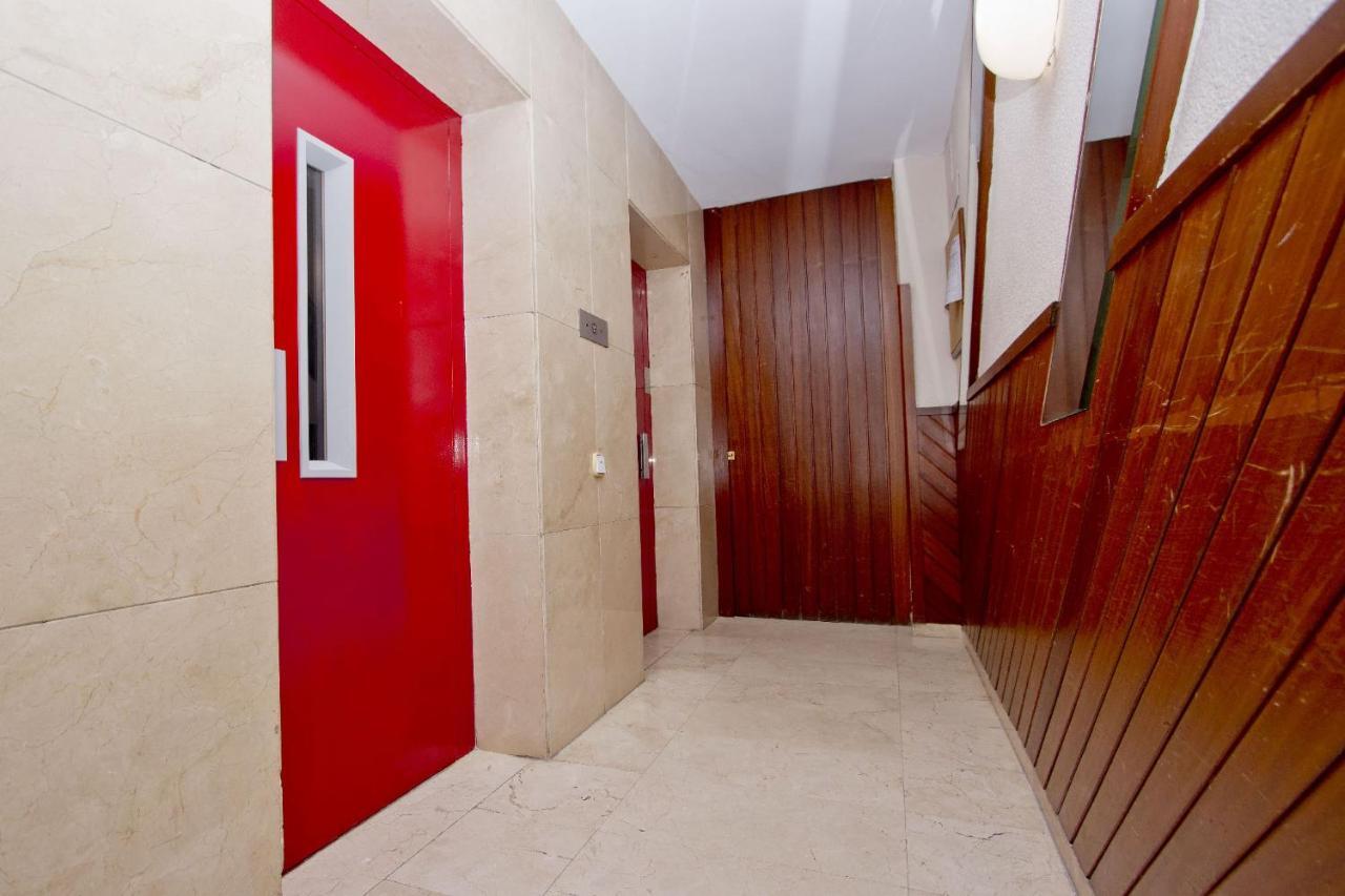 Barcelona City North Hostal Екстериор снимка