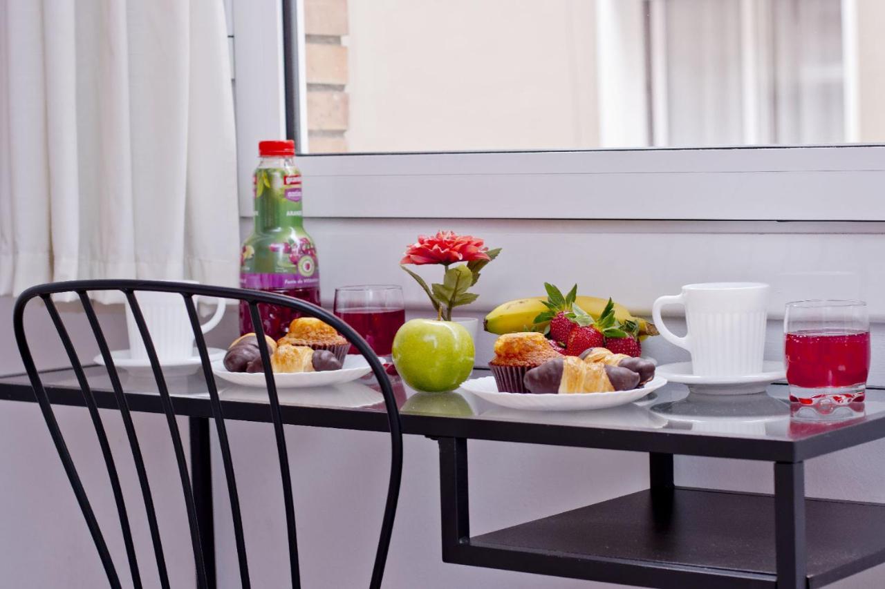Barcelona City North Hostal Екстериор снимка