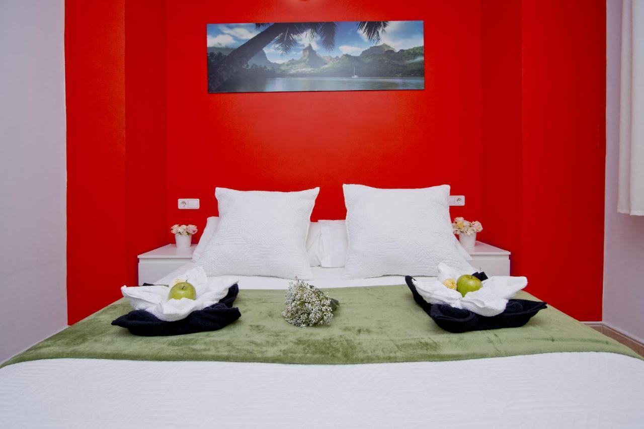 Barcelona City North Hostal Екстериор снимка