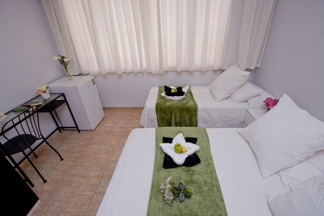 Barcelona City North Hostal Екстериор снимка
