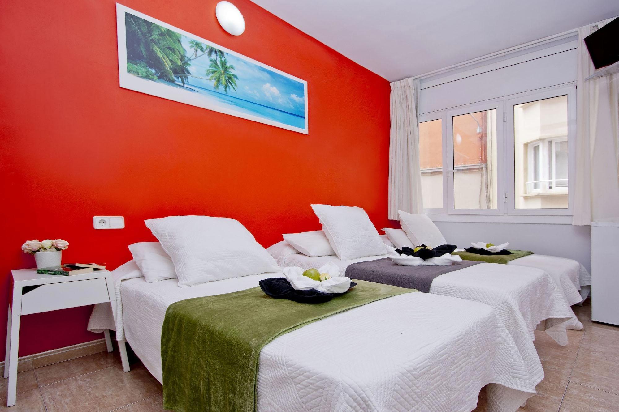 Barcelona City North Hostal Екстериор снимка