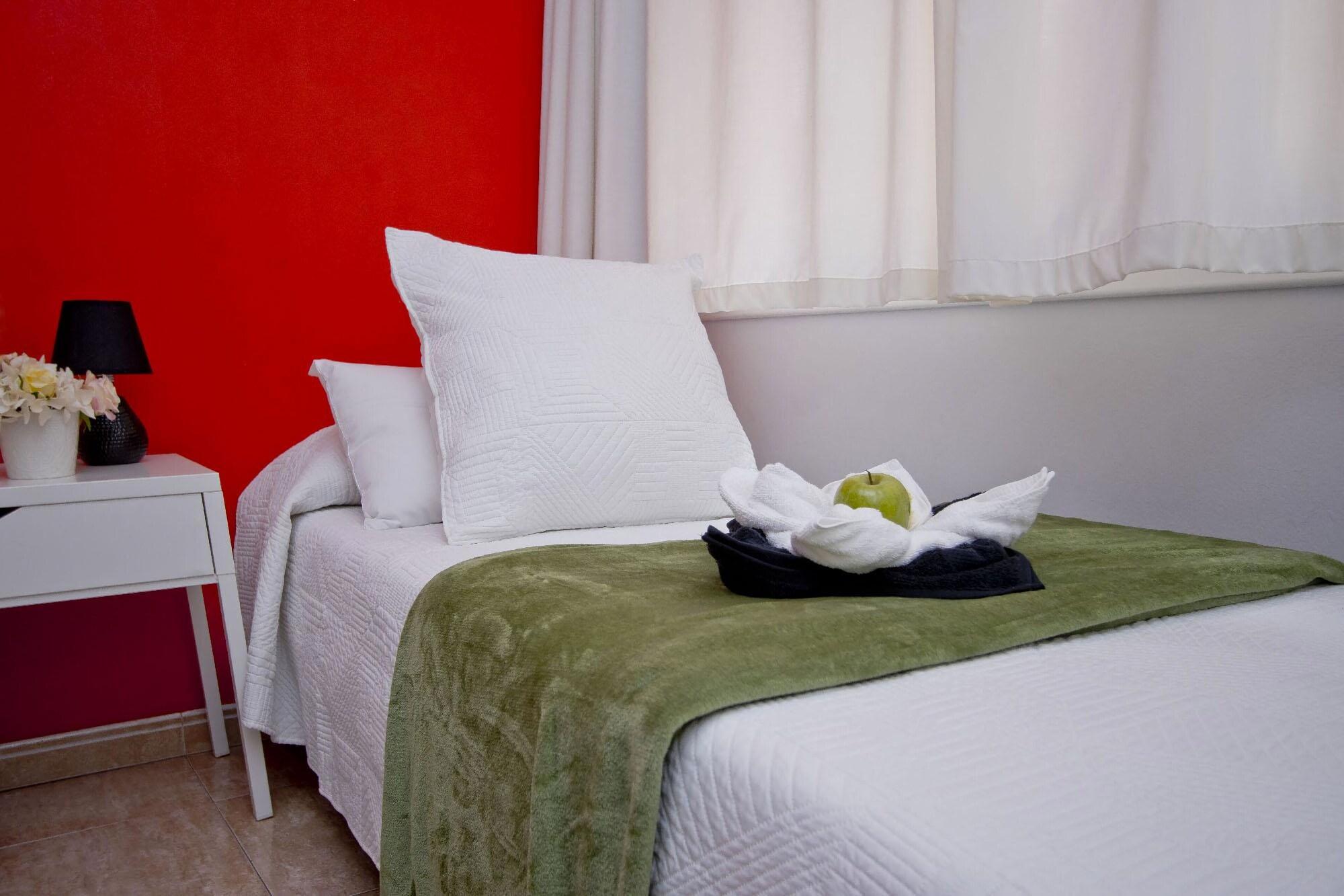 Barcelona City North Hostal Екстериор снимка